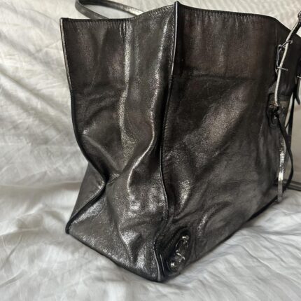 ✨ Authentic METALLIC BALENCIAGA PAPIER BAG Pre-owned ✨